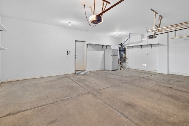 Building Photo - CORNER LOT 4-BEDROOM HOME + LOFT  WITH 3.5 BATHS AND 3-CAR GARAGE!