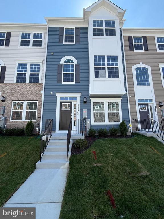 Building Photo - 7815 Barrensdale Rd