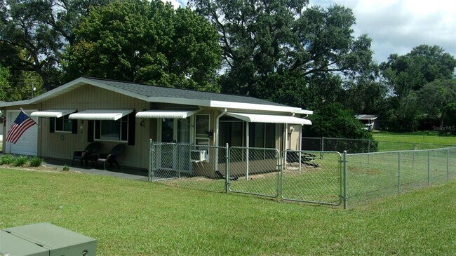 Building Photo - 10043 Southwest 89th Court