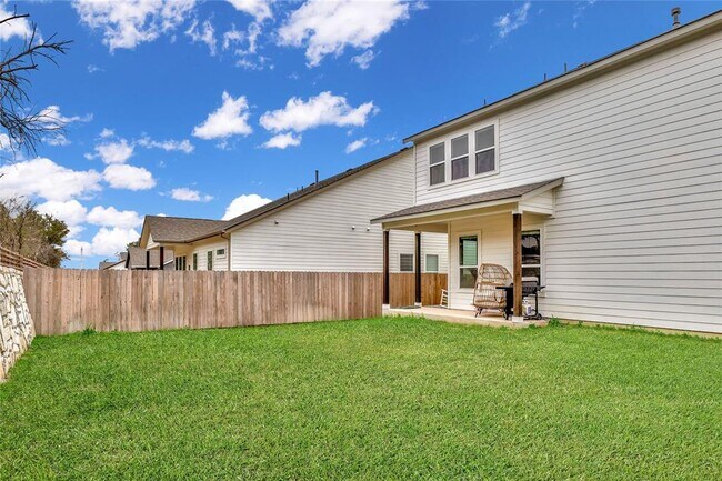 Building Photo - 175 Brooks Ranch Dr