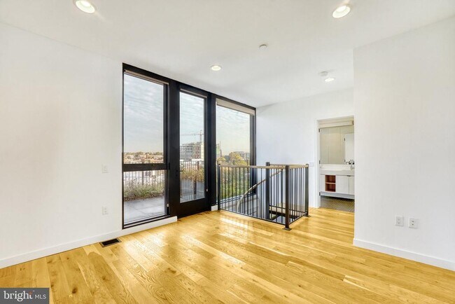 Building Photo - 57 N St NW