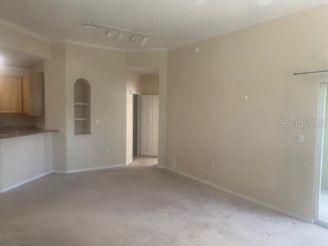 Building Photo - 10106 Courtney Oaks Cir