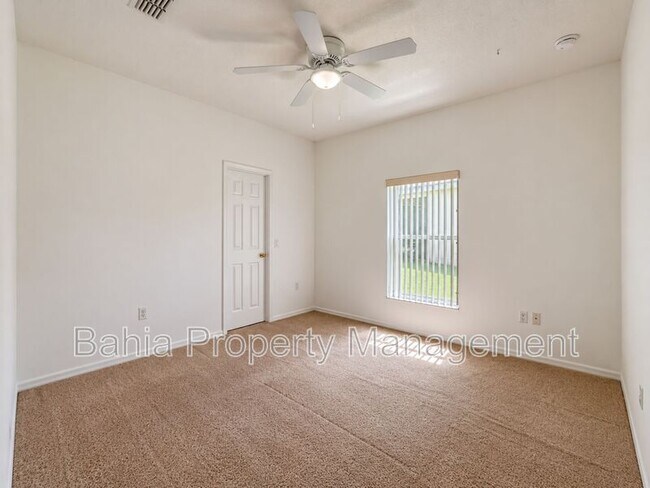Building Photo - 3525 Sunset Isles Blvd