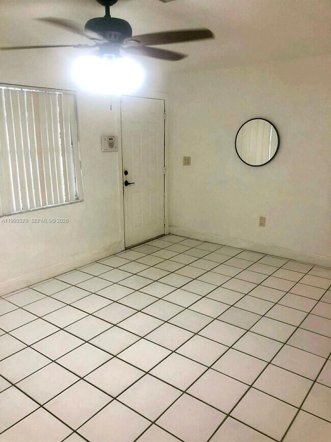 Building Photo - 580 Tallulah Rd