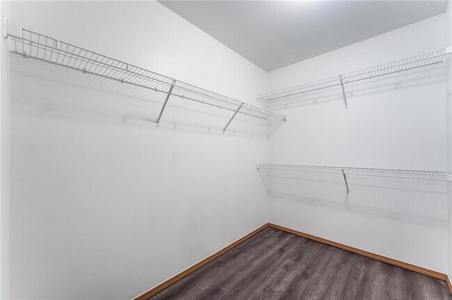 Building Photo - 203 Sage St