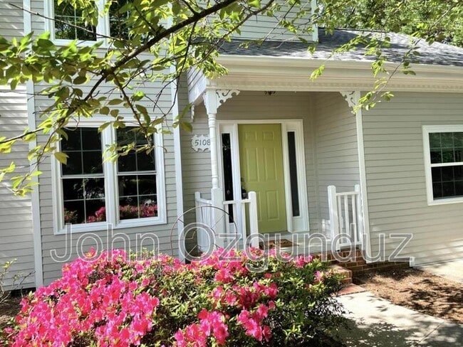 Building Photo - 5108 Sinclair Dr