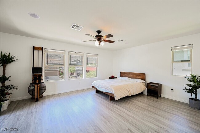 Building Photo - 5484 Sentinel Point Ct