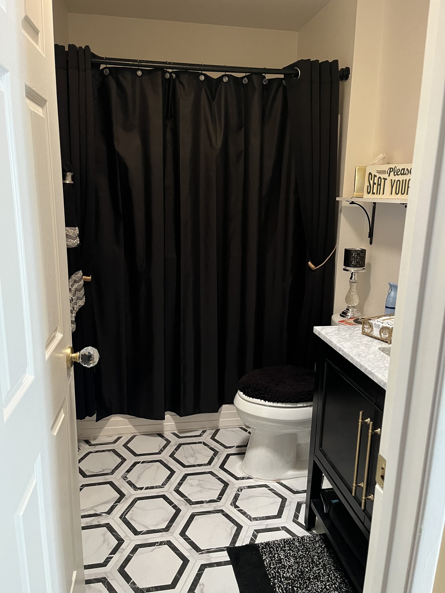 Hall Bath tub and shower - 10229 W Bolivar Dr