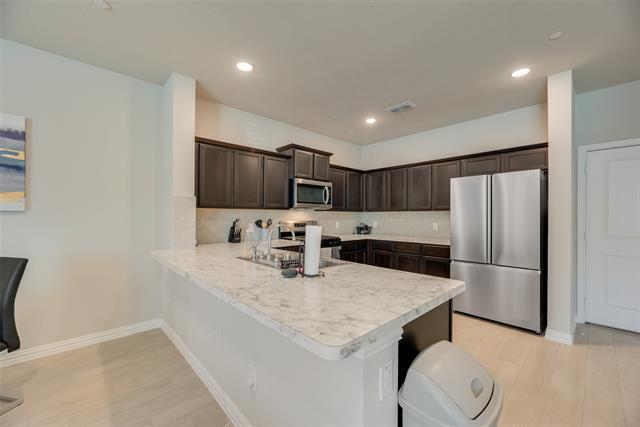 Building Photo - 3028 Willow Wood Ct