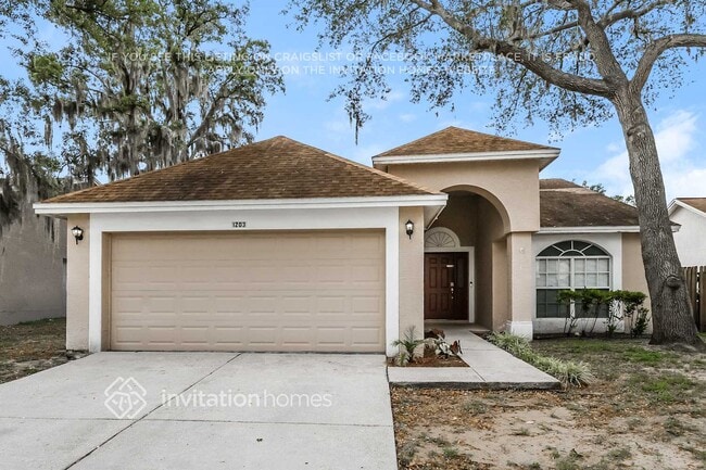 Building Photo - 1203 Tiger Wood Ct