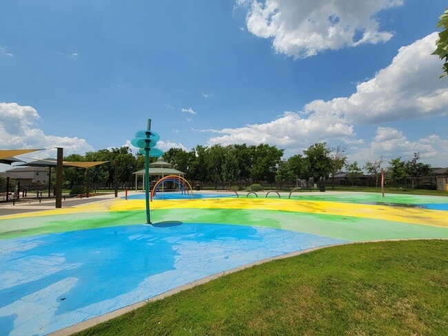 Building Photo - 766 Veloway Trail