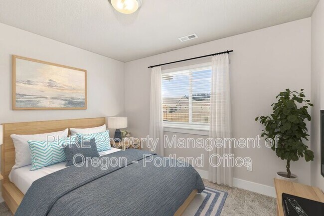 Building Photo - 582 NE Alderwood Dr
