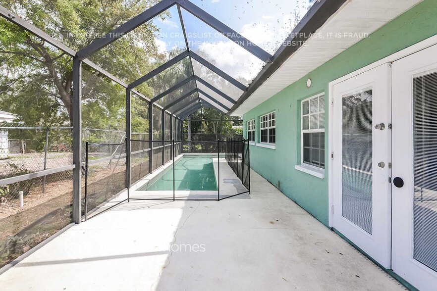 Building Photo - 7216 14th Ave NW