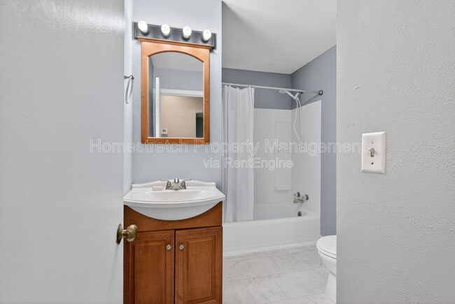 Building Photo - 410 McKinley Ave