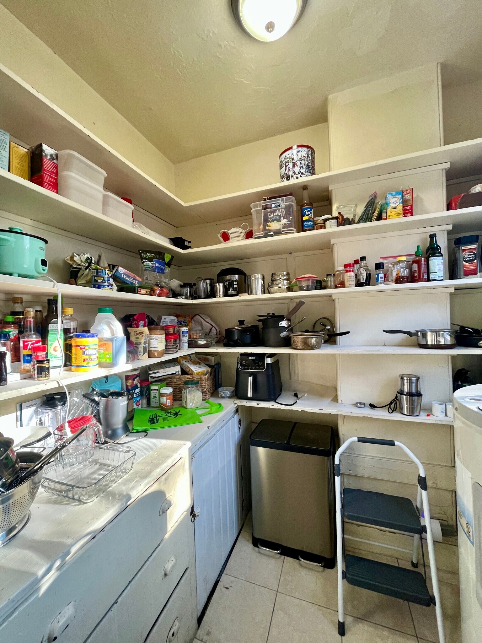 Building Photo - 803 Parker St