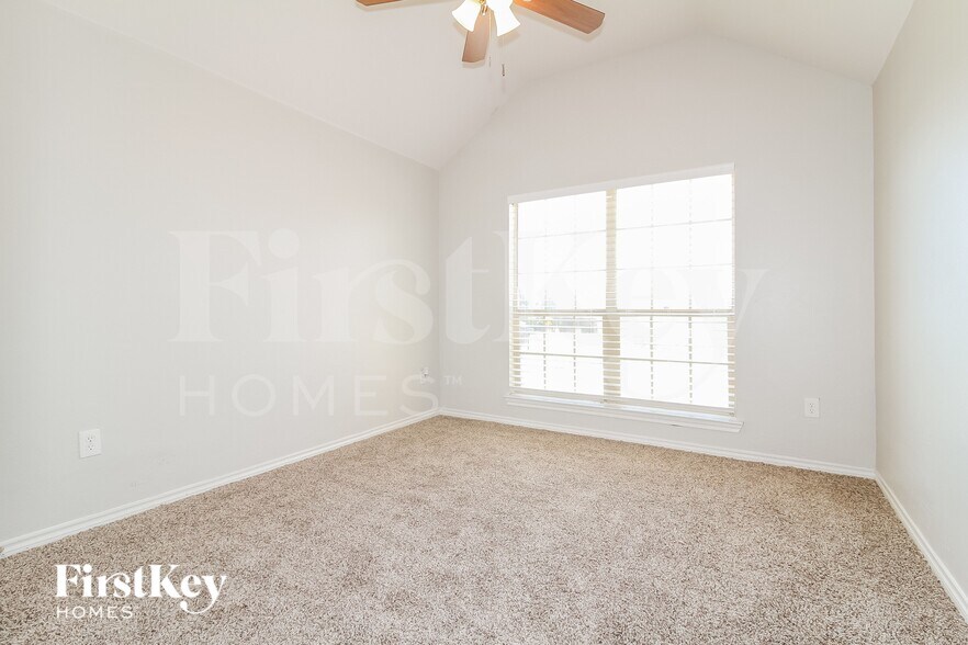 Building Photo - 3321 NW 177th Ct