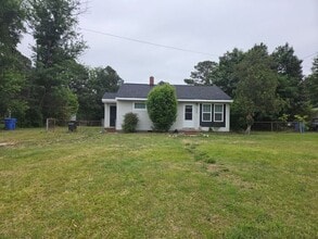 Building Photo - 1504 Converse Ave