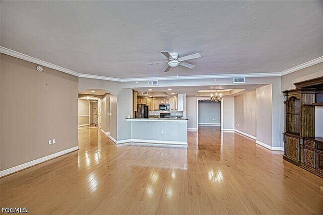 Building Photo - 2090 W First St