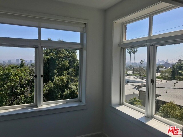 Building Photo - 1287 N Crescent Heights Blvd