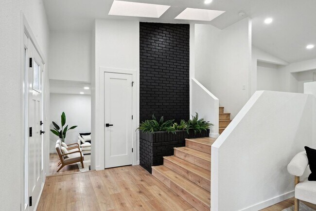 Building Photo - 11351 Quivas Way