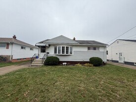 Building Photo - 16261 Remora Blvd