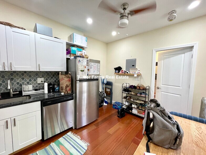 Building Photo - 88 Hancock St