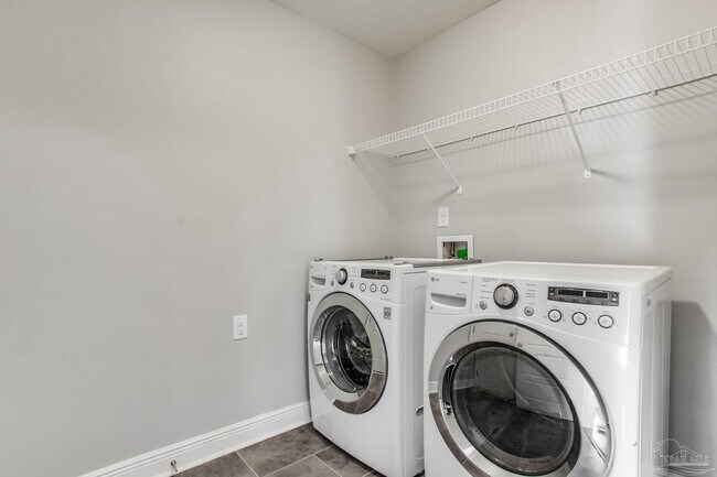 Building Photo - 2470 Bentley Oaks Dr