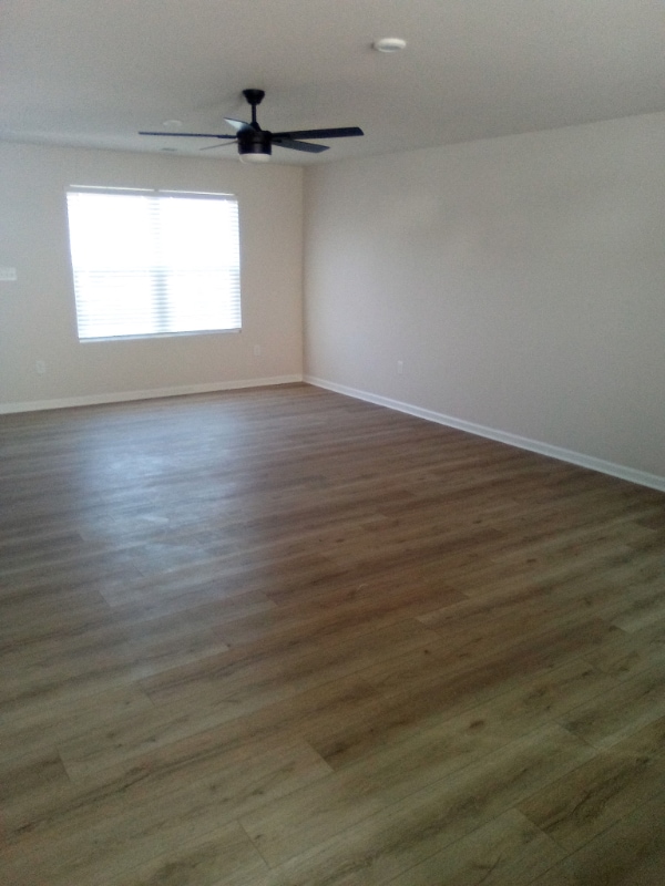 Building Photo - 3905 Clyde St