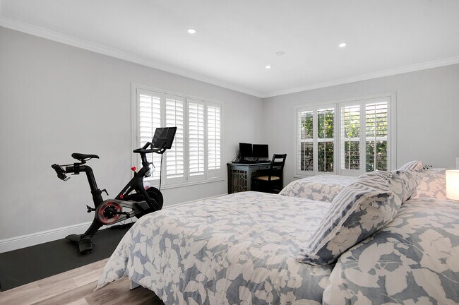 Building Photo - 23313 Lago Mar Cir