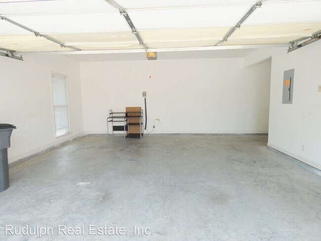 Building Photo - 2 br, 2 bath House - 241 Crest Lake Drive
