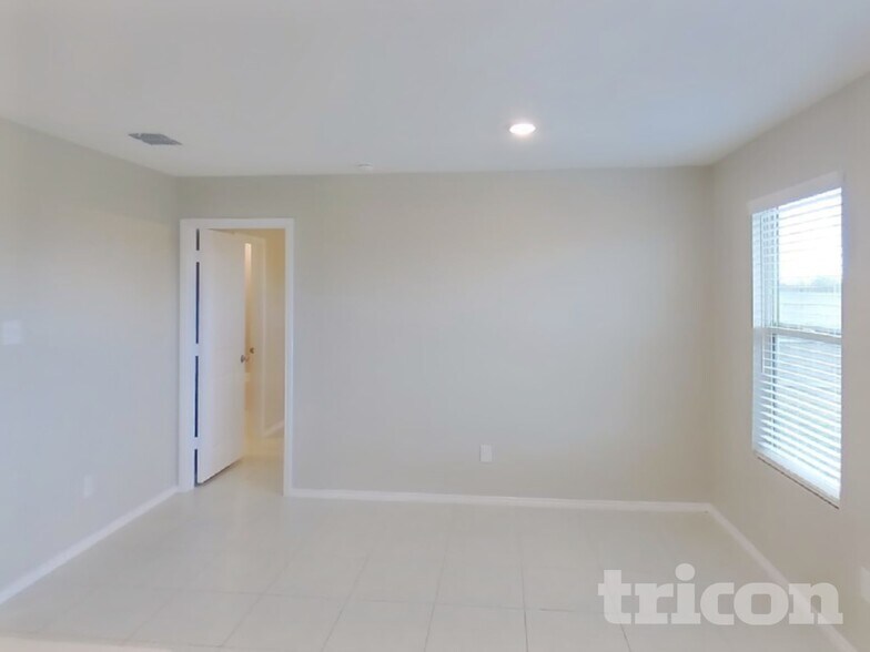 Building Photo - 6340 Bristolwood Dr