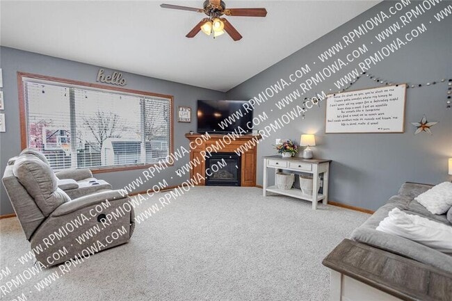 Building Photo - 10308 Catalina Dr