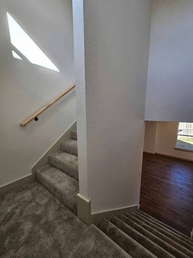 Building Photo - (3) Bed/(2.5) Bath Townhome Avail NOW! New Construction!