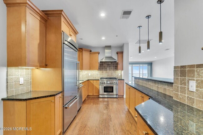 Building Photo - 432 Ocean Blvd N