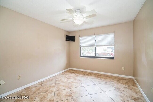 Building Photo - 2-bedroom, 2-bathroom rental