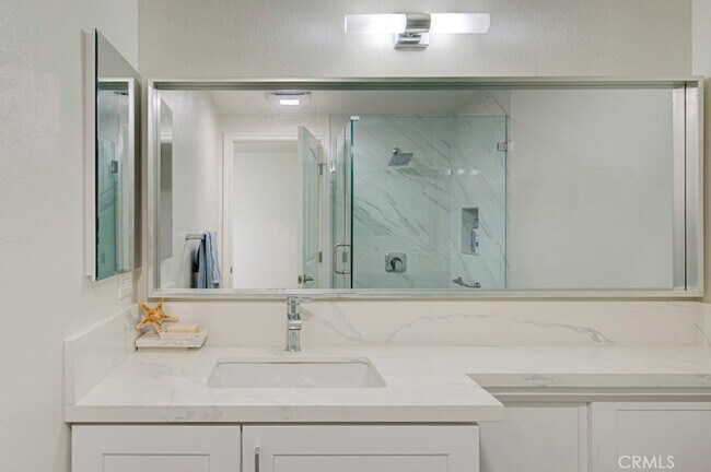 Building Photo - 5500 Paseo Del Lago W