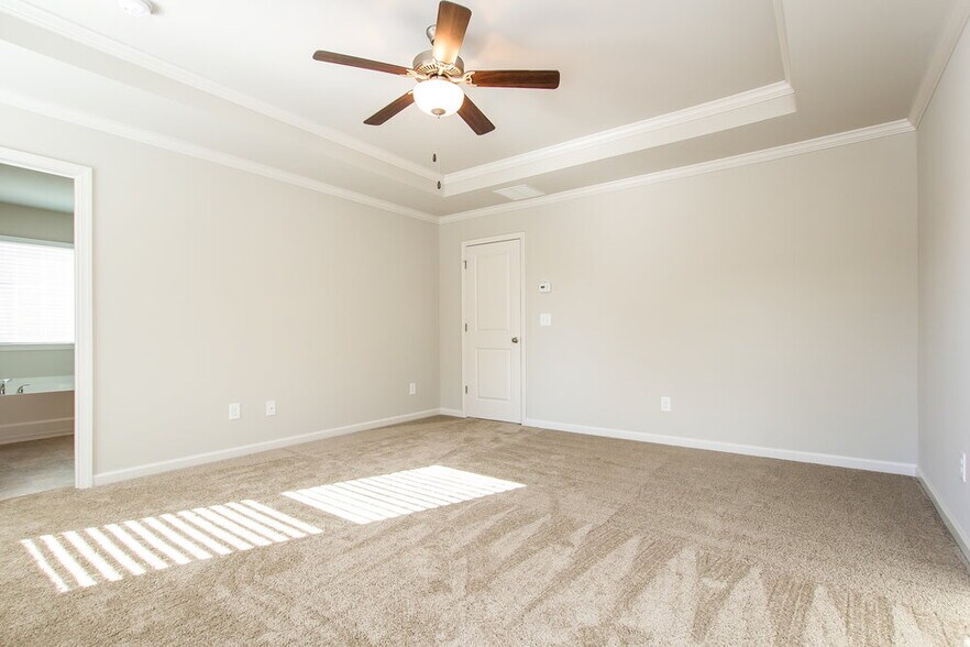 Building Photo - 62 Fern Walk