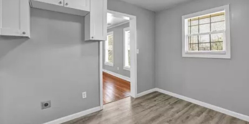 Building Photo - 915 9th St SW