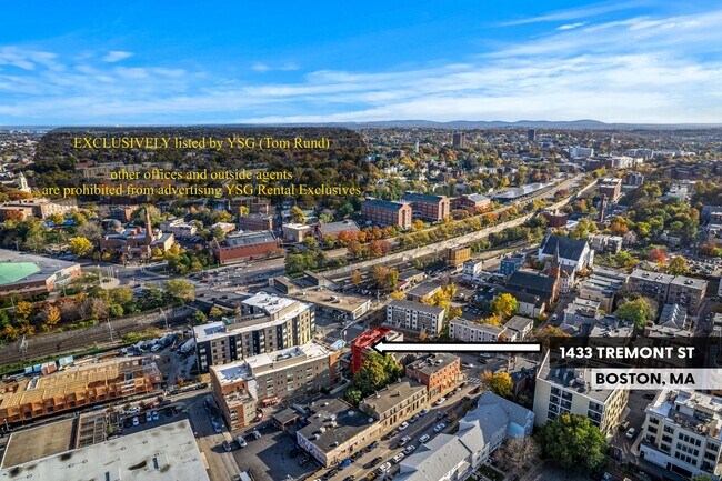 Building Photo - 1431 Tremont St