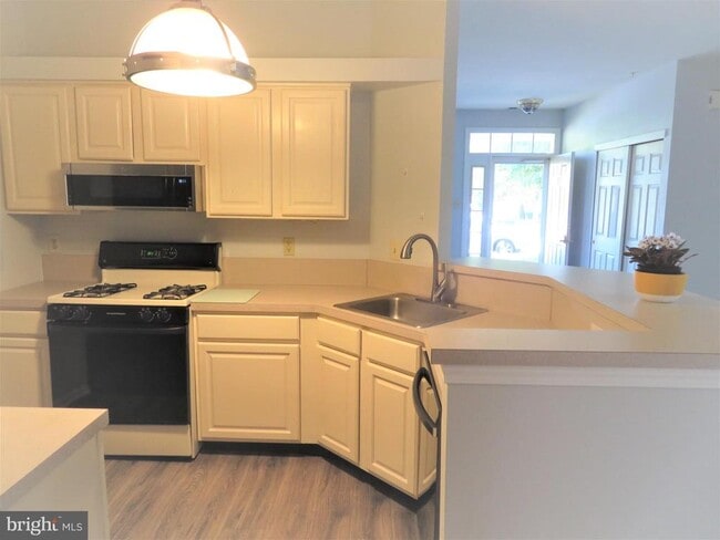 Building Photo - 113 Dresher Woods Dr
