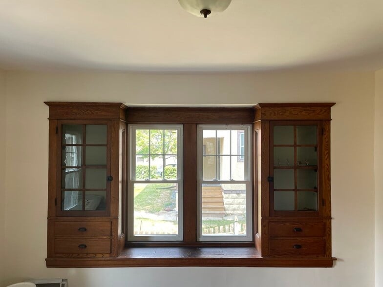 Building Photo - 84 Woodlawn St