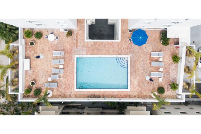 Building Photo - 1775 Washington Ave