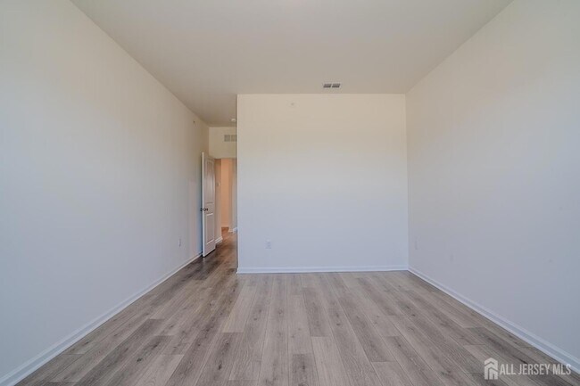 Building Photo - 3403 Jordan Dr