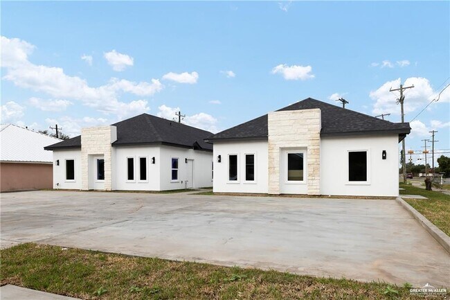 Primary Photo - 1321 Joscelyn Dr