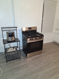 Building Photo - 520 Fassen St