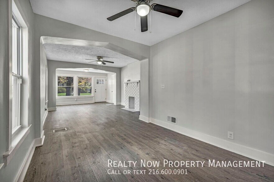 Building Photo - 3241 Sycamore Rd