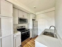 Building Photo - 2225 Grand Ave