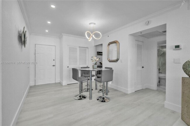 Building Photo - 2501 S Ocean Dr
