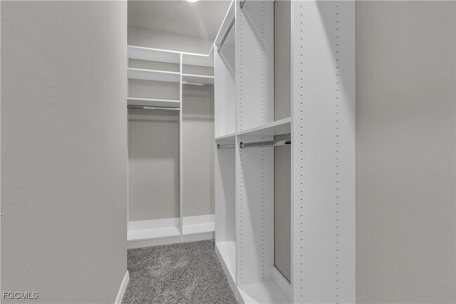 Building Photo - 44254 Frontier Dr