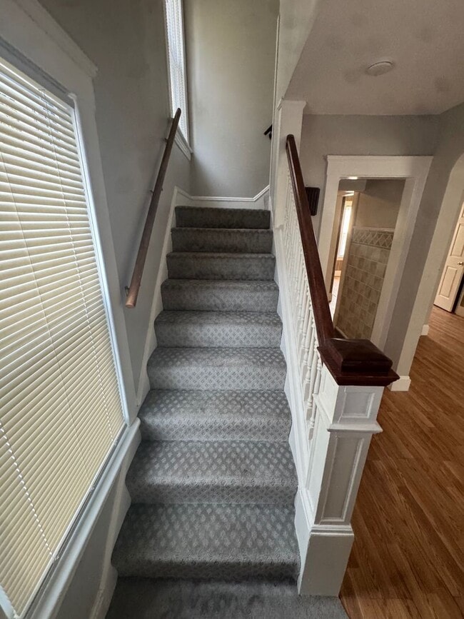 Building Photo - Well-Maintained 3-Bedroom Single-Family Home – $1,450 Rent | Cleveland